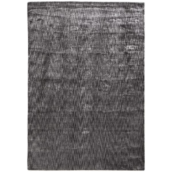 HomeRoots 6 x 9 Gray Chevron Area Rug