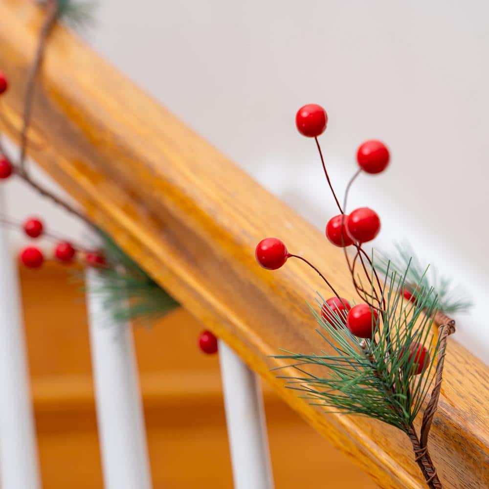 Festive Pine Needle and Berry Outdoor Garland - 6 ft