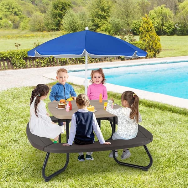 1-Piece Plastics Top Kids Picnic Table Outdoor Activity Table with Adjustable and Collapsible Umbrella Brown
