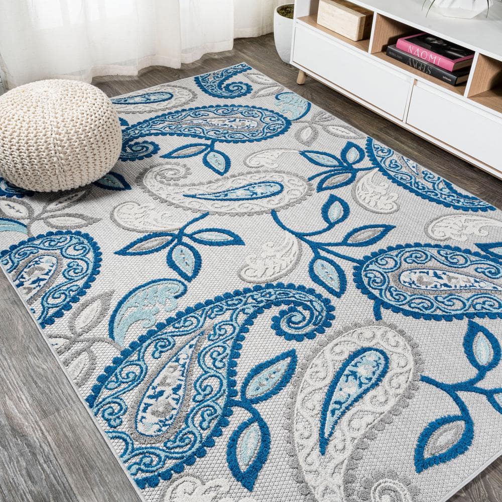 Julien Blue and Light Gray Paisley 5' x 7' Synthetic Rug