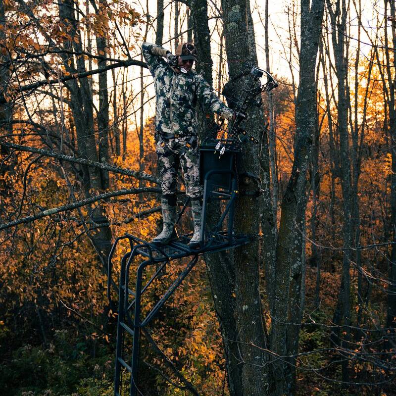 Lockdown Wide 1-Man Ladder Treestand, 17 ft. Tall