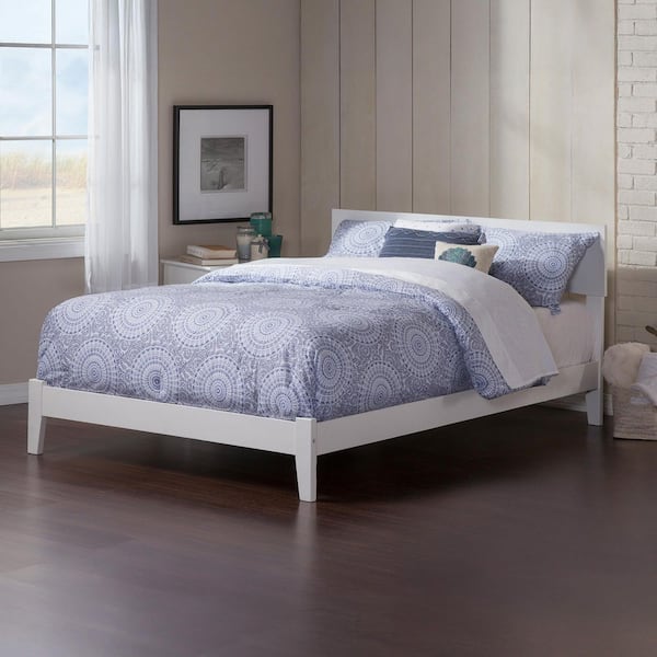 Orlando White King Solid Wood Traditional Panel Bed