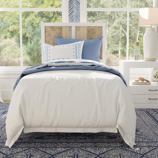 Hillsdale Furniture Serena White Twin Headboard