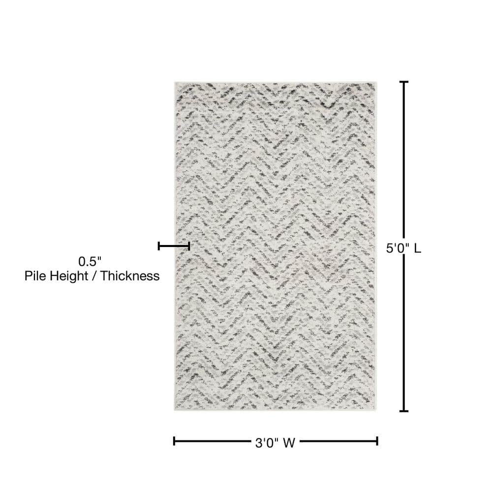 Ivory Charcoal Chevron 3' x 5' Easy-Care Synthetic Area Rug