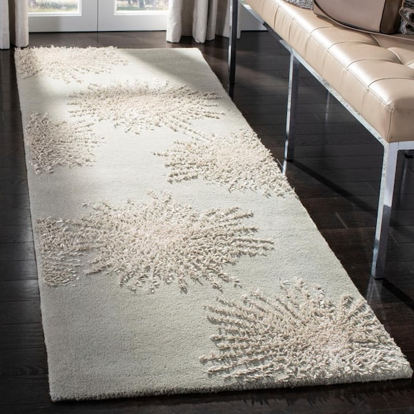 Soho Grey/Ivory 3 ft. x 6 ft. Distressed Starburst Runner Rug