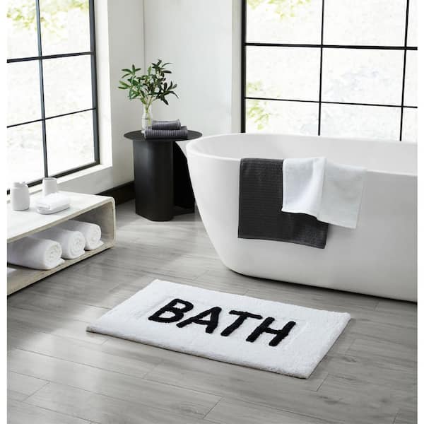 https://images.thdstatic.com/productImages/4dfa3a98-6ba5-5e1f-b53a-d4b66e666020/svn/white-jean-pierre-bathroom-rugs-bath-mats-ymb018753-1f_600.jpg