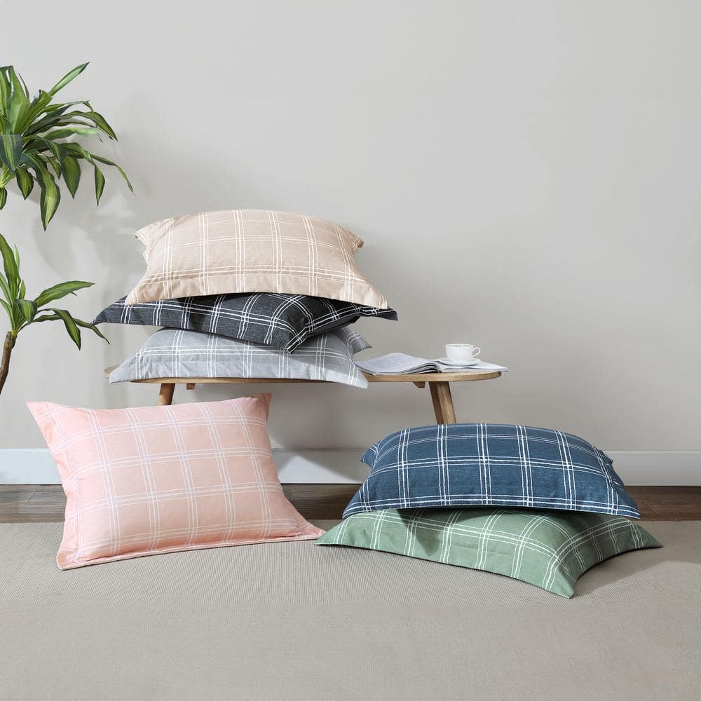 Full Pink Microfiber Reversible Bed-In-A-Bag Set
