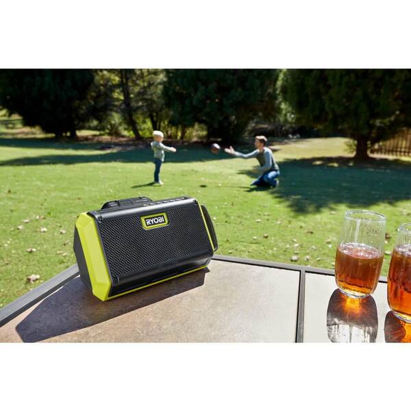 RYOBI ONE+ 18V Cordless Speaker with Bluetooth Kit with 1.5 Ah