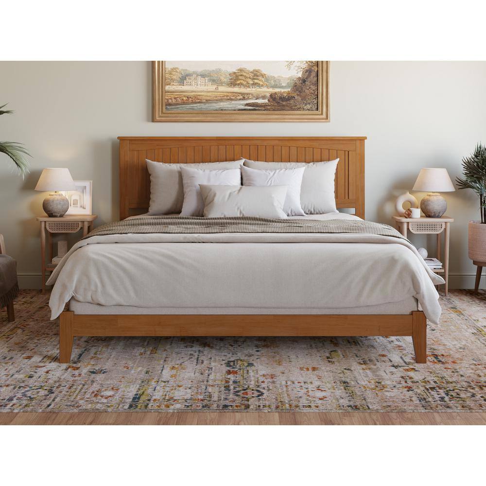 Nantucket King Light Toffee Wood Platform Bed with Headboard