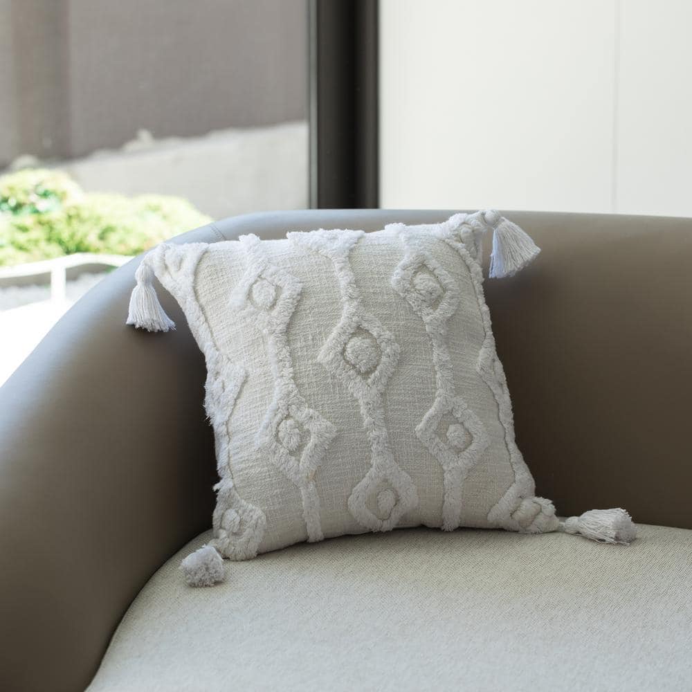 Handwoven Bohemian Tufted Cotton 17" Pillow Cover with Tassel Corners, White