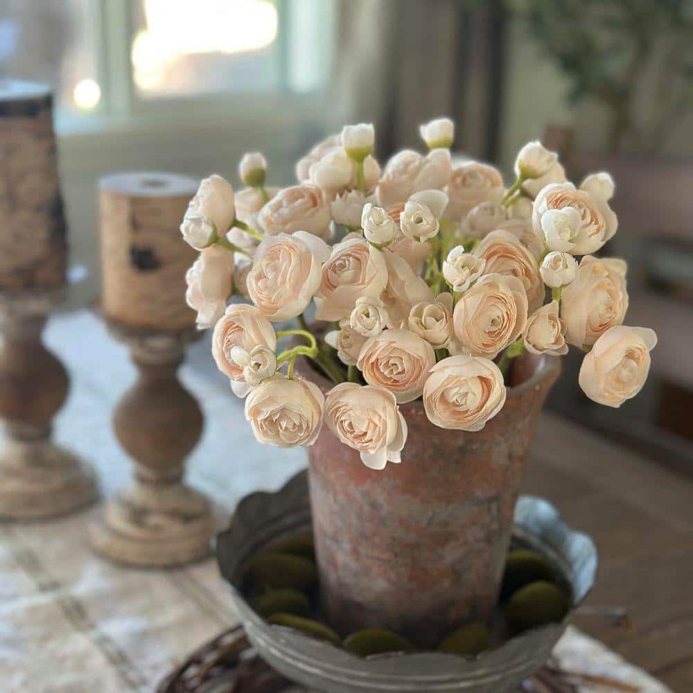 10.5 in. Pink Indoor Artificial Ranunculus Flower(18 Stems), Pink
