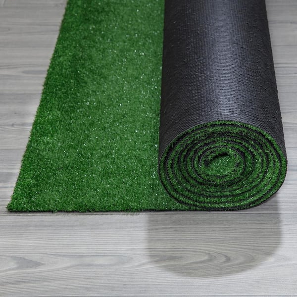 https://images.thdstatic.com/productImages/4eacd3be-84a4-4999-80a8-f2381d3f4122/svn/green-ottomanson-artificial-grass-trf350-7x10-fa_600.jpg