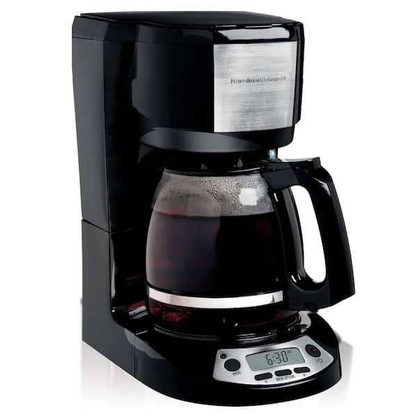 https://images.thdstatic.com/productImages/4eb90983-deb0-4a94-8856-d787ff5f5a73/svn/black-and-stainless-steel-hamilton-beach-drip-coffee-makers-49615-64_600.jpg