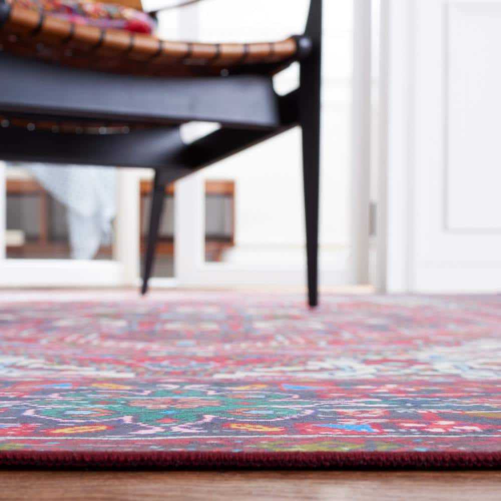 Tucson Traditional 6' x 9' Red Synthetic Rectangular Rug