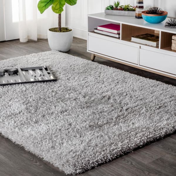 JONATHAN Y Aydin Solid Plush Shag Gray 3 ft. x 5 ft. Area Rug