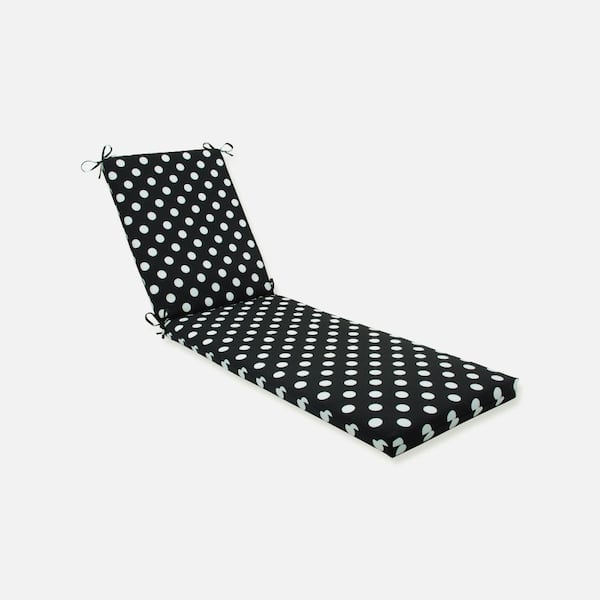 Pillow Perfect 23 x 30 Outdoor Chaise Lounge Cushion in Black/White Polka Dot