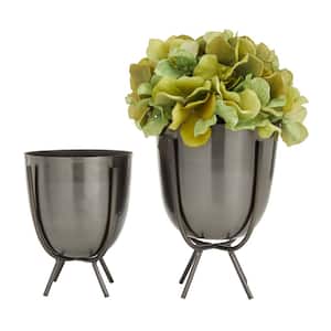 6 in., and 7 in. Small Gray Metal Small Planter with Removable Stand (2- Pack)