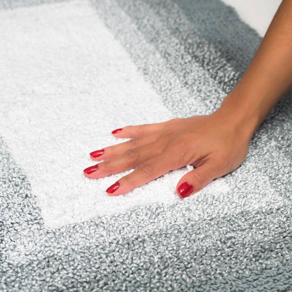 Whitney Ombre Gray Cotton Reversible Bath Rug Set