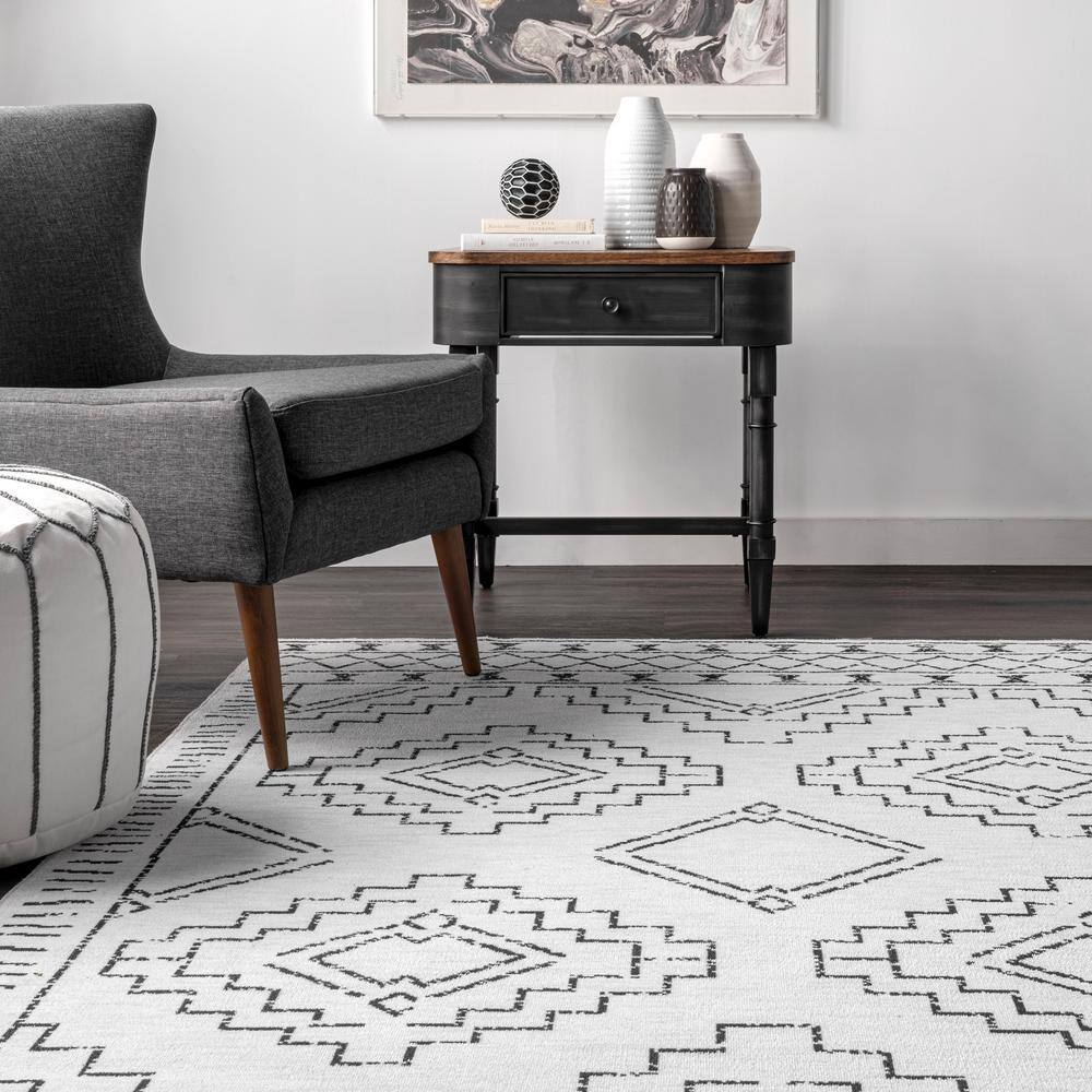 Ivory and Black Machine Washable Moroccan Area Rug