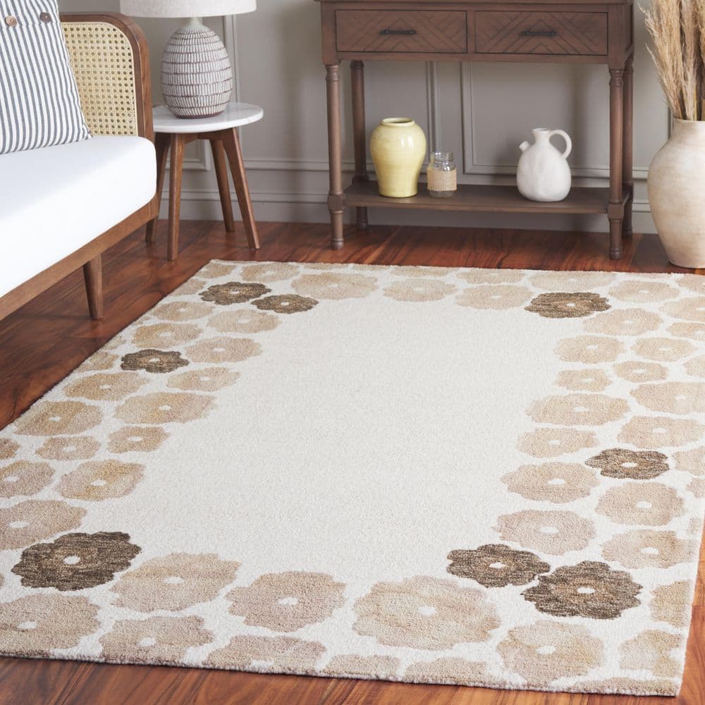Jardin 4 ft. x 6 ft. Beige/Ivory Playful Floral Area Rug price history on PriceWatchPro