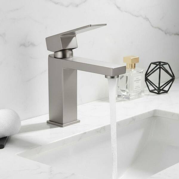 cadeninc Single Handle Single Hole Bathroom Faucet Lavatory Faucet