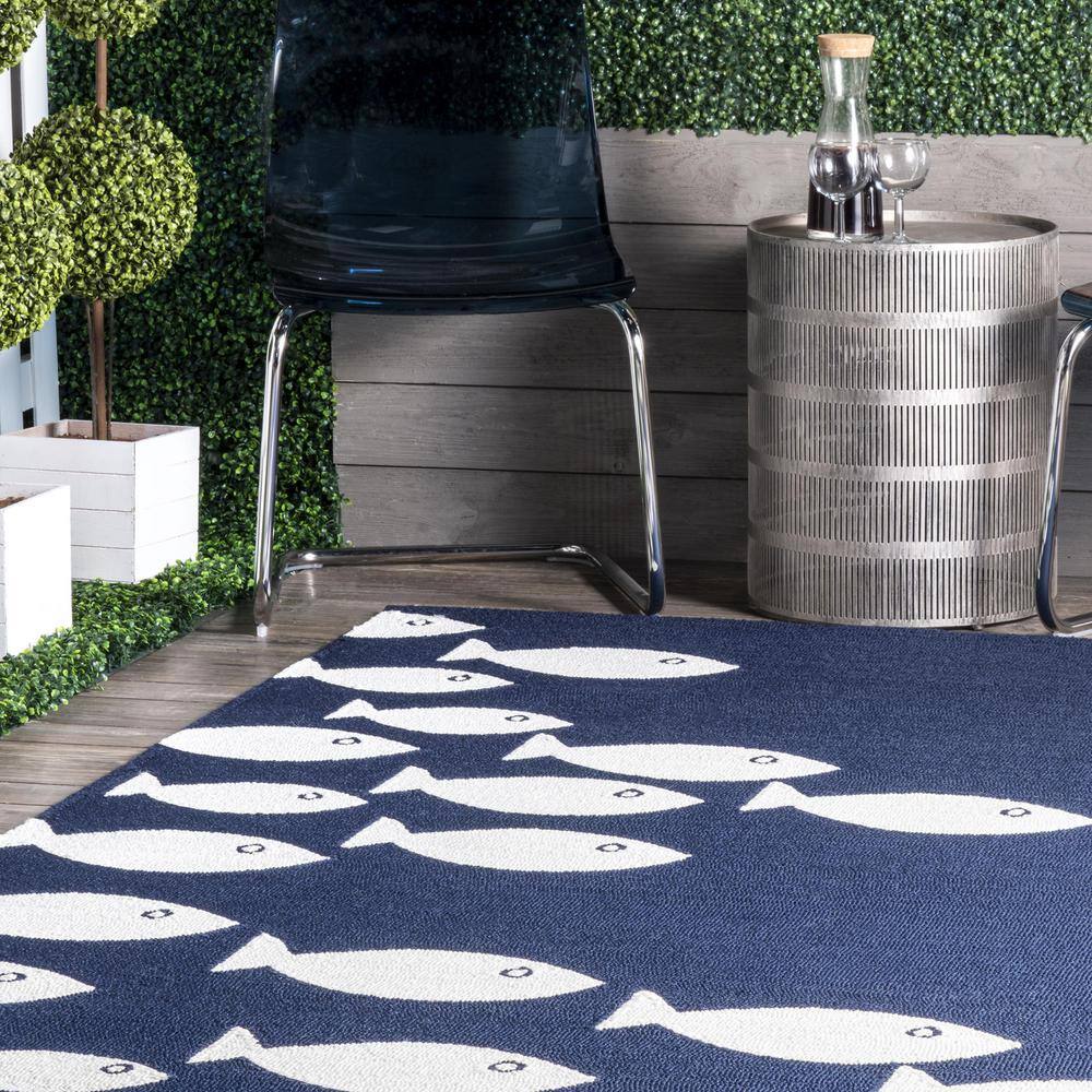 Navy and White Synthetic Fish Pattern Indoor/Outdoor Rug, 2x4 Feet