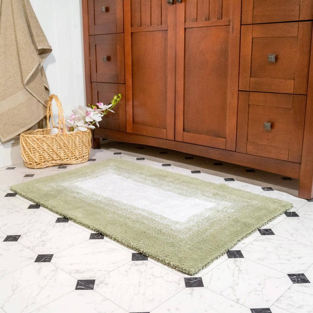 Whitney Ombre Reversible Green Cotton Bath Rug Set