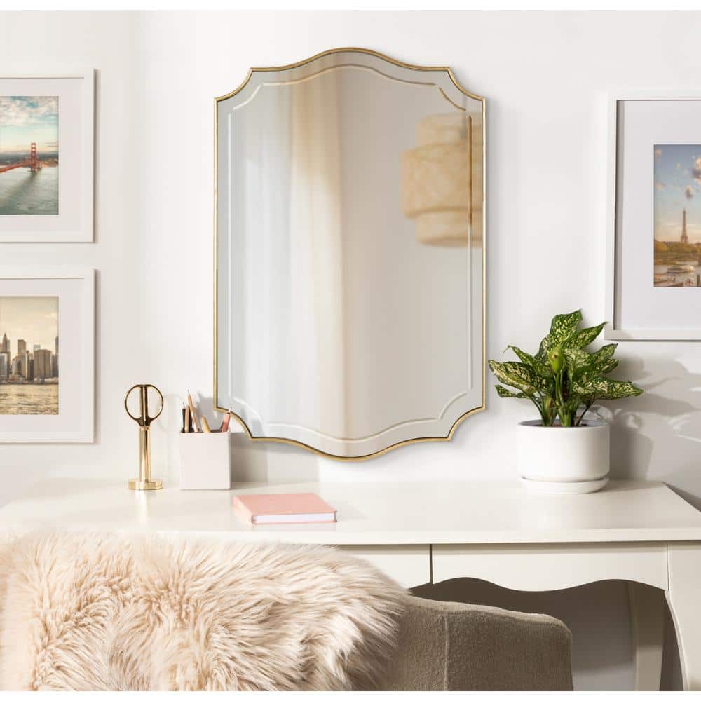 Hollyn Glam Scalloped 34" Gold Leaf Rectangular Wall Mirror