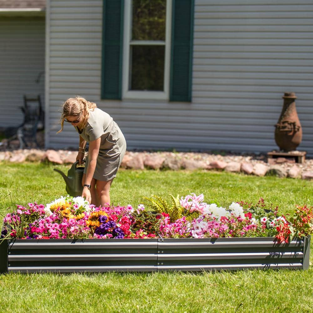Gray Galvanized Steel 4' x 8' Raised Garden Bed