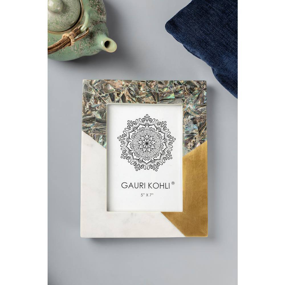 White and Gold Marble 5x7 Tabletop Picture Frame