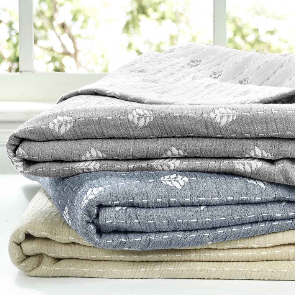 Gray and Off-White Reversible Cotton Jacquard Throw Blanket 60" x 50"