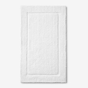Legends White 24 in. x 17 in. Cotton Bath Rug