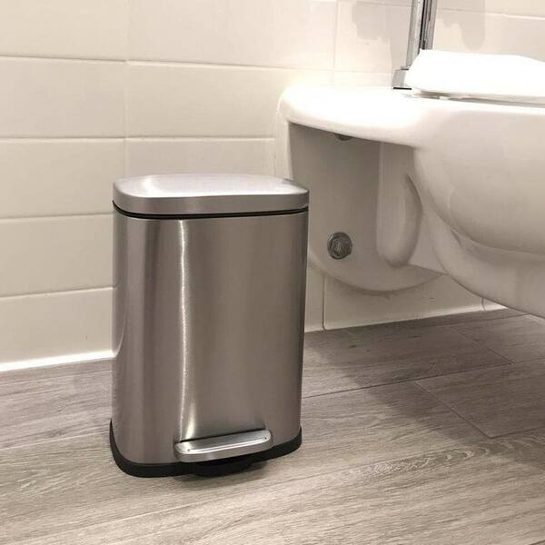 https://images.thdstatic.com/productImages/4f773dd3-1f51-4c92-ad66-a950c6e67fdf/svn/itouchless-indoor-trash-cans-cpc1305ss-1f_600.jpg