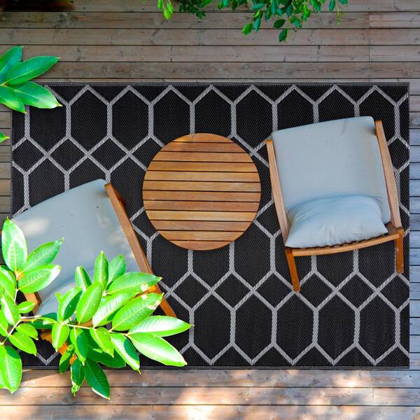 Paris Design Gray and White 6 ft. x 9 ft. Size 100% Eco-Friendly Lightweight Plastic Outdoor Area Mat/Rug