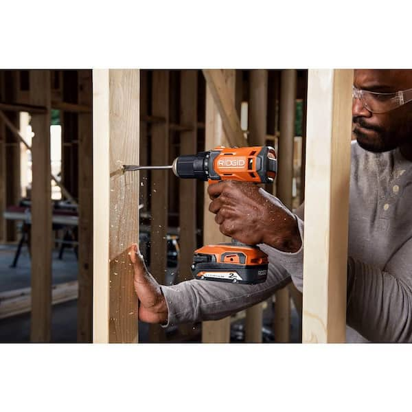 https://images.thdstatic.com/productImages/4f85212e-3b46-4e9e-a37b-4e37f1e12136/svn/ridgid-power-tool-combo-kits-r9272-ac8400802p-4f_600.jpg