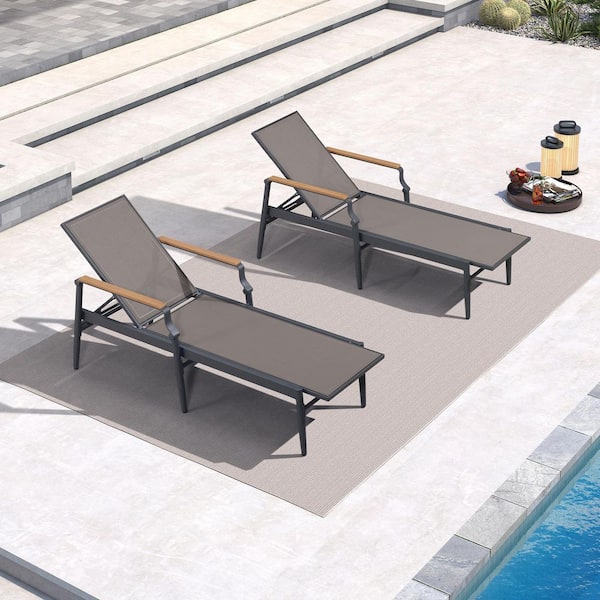 Outdoor Lounge Chaise Patio Pool Lounger Aluminum Chairs with Wooden Armrest for Outside Backyard, Brown