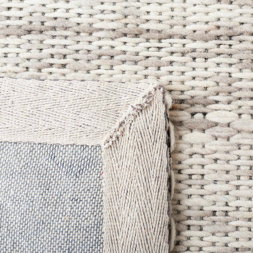 Handwoven Elegance Gray Geometric Wool Area Rug - 5' x 8'