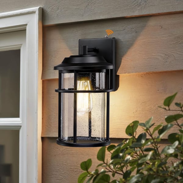 1-Light Black Porch Sconce Dusk to Dawn Outdoor Light Fixture Hardwired Lantern with No Bulbs Included
