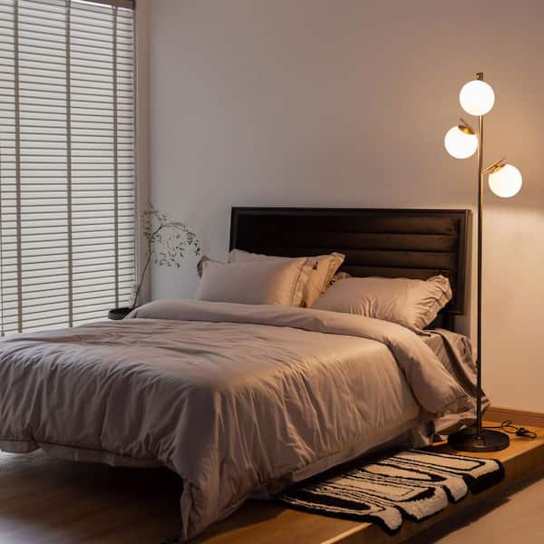 3-Globe 66.5 in. Golden Modern 3-Light Tree Floor Lamp for Living Room with Glass Globe Shade