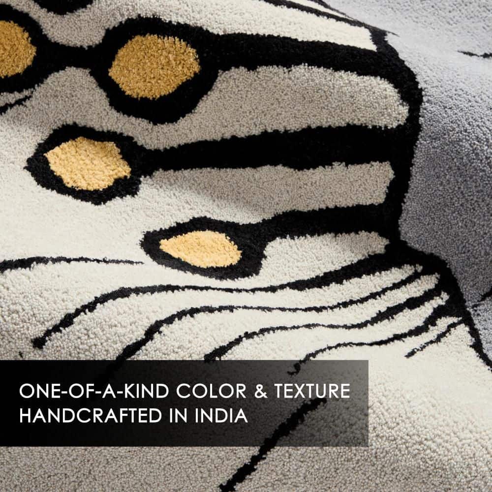 Gray and Off-White Floral Hand-Tufted Wool and Viscose Rug, 8' x 10'