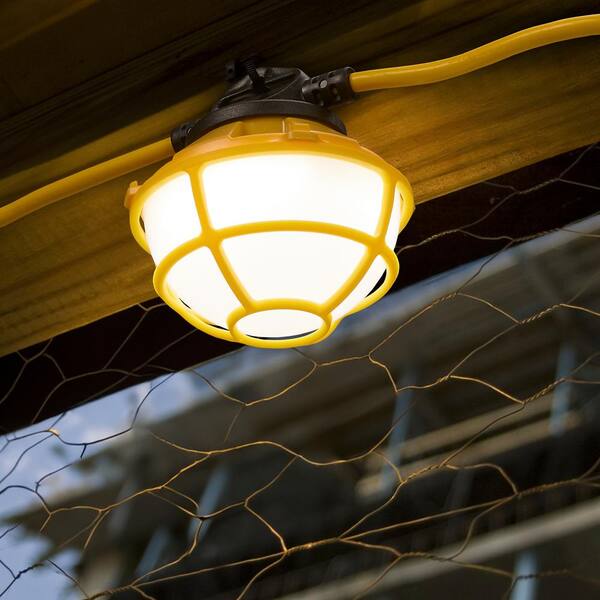 Maxxima Heavy Duty LED Construction String Light, 7500
