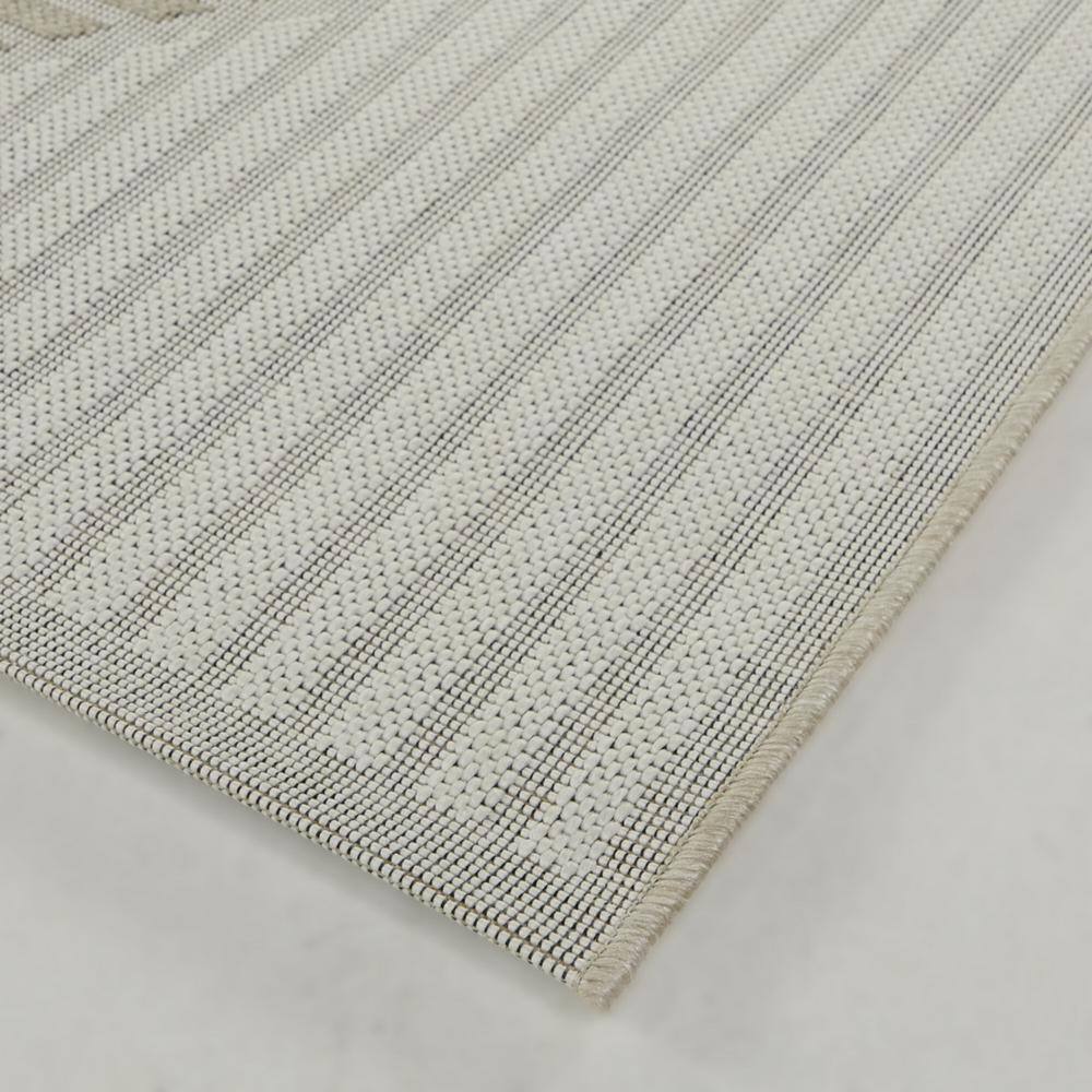 Ernesto Tan and Gray Geometric Synthetic Indoor/Outdoor Area Rug 5' x 7'