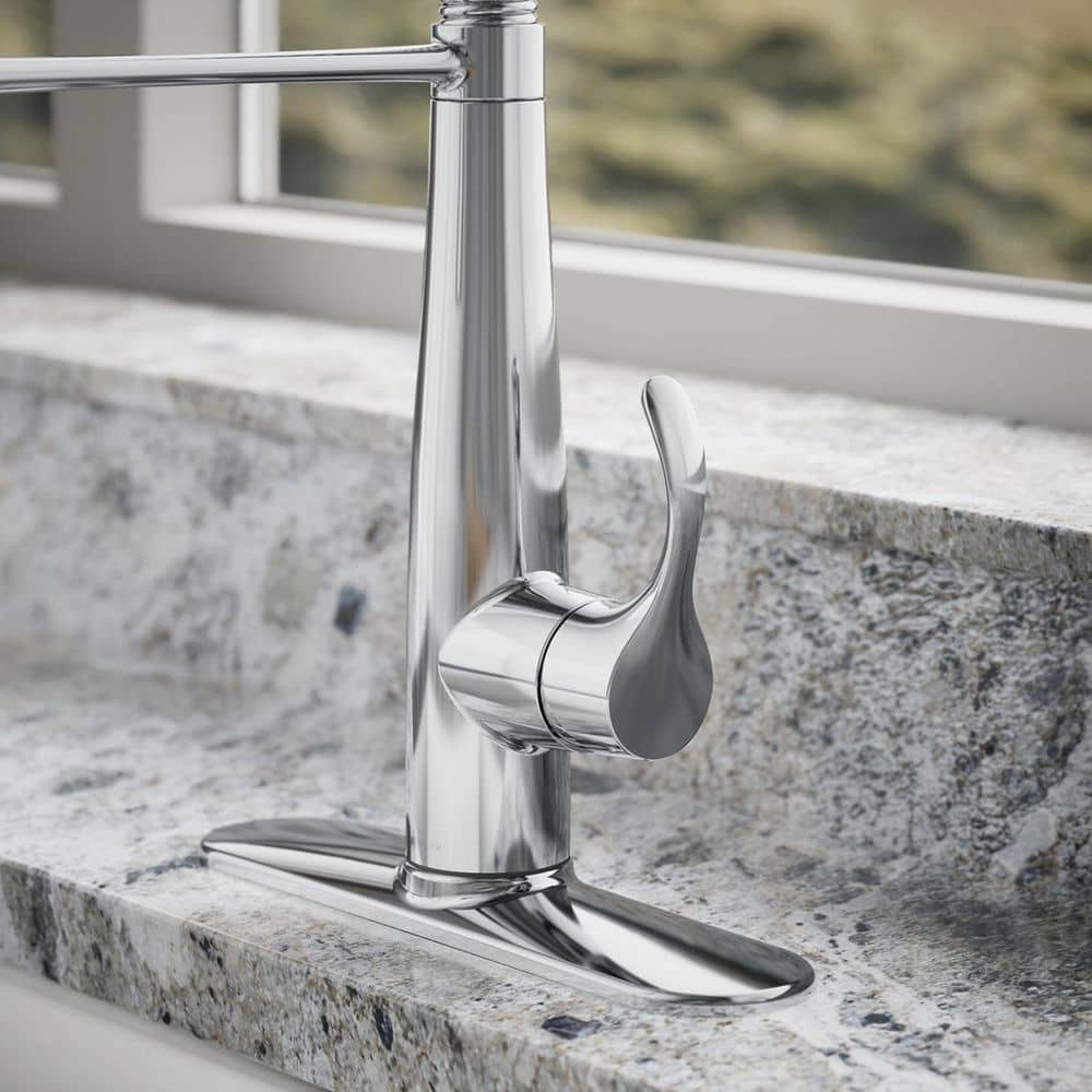 Polished Chrome Semi-Professional Kitchen Faucet with Pull-Out Spray
