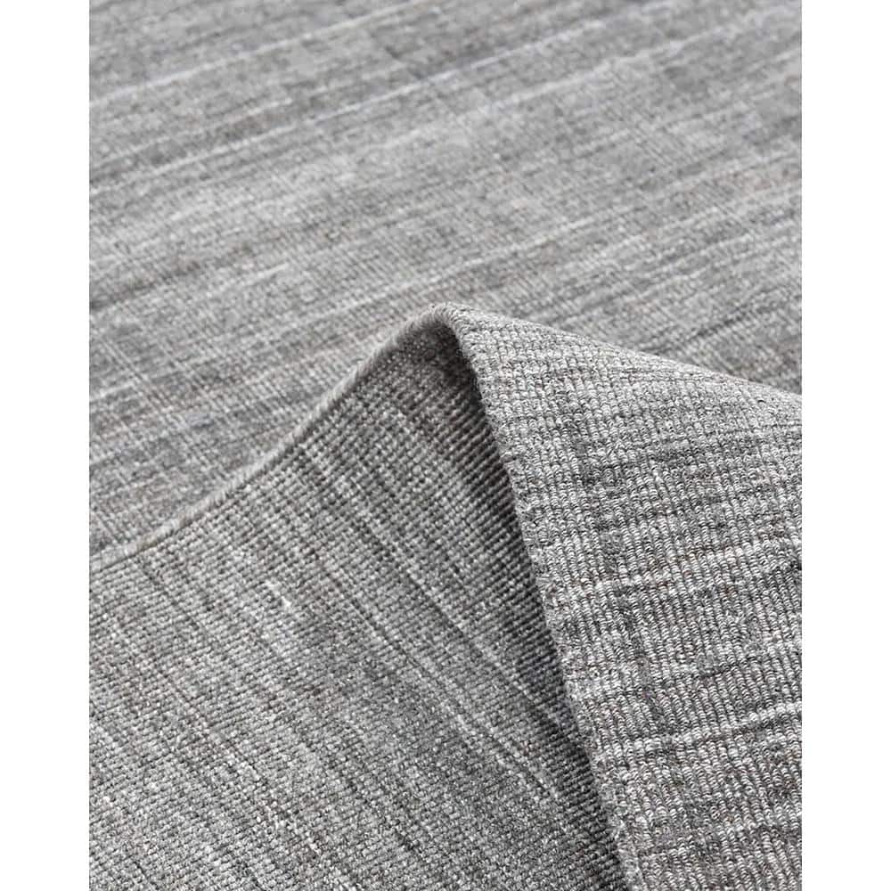 Luxurious Handcrafted 9' x 12' Gray Wool & Viscose Area Rug