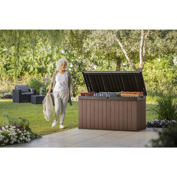 Keter Darwin 150 Gal.Weather Resisitant Large Plastic Resin Deck