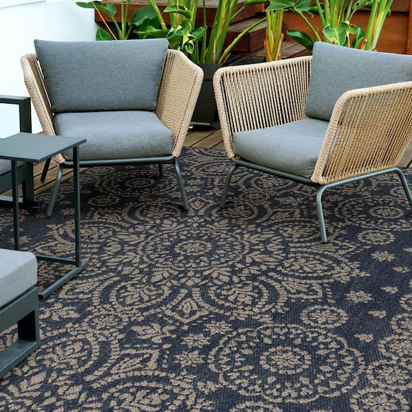 Blue/Ivory Medallion 8 ft. x 10 ft. Indoor/Outdoor Area Rug