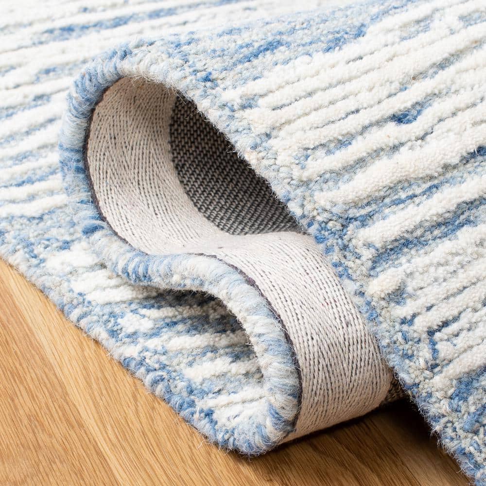 Hand-tufted Wool Rectangular Rug in Vivid Blue - 5' x 8'