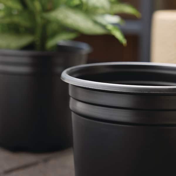 Trade 2 Gal. (1.8 Gal.) Black Thermoformed Nursery Pot TFR002G1G18