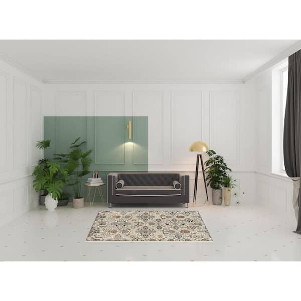 5' X 7' Green and Ivory Floral Power Loom Area Rug