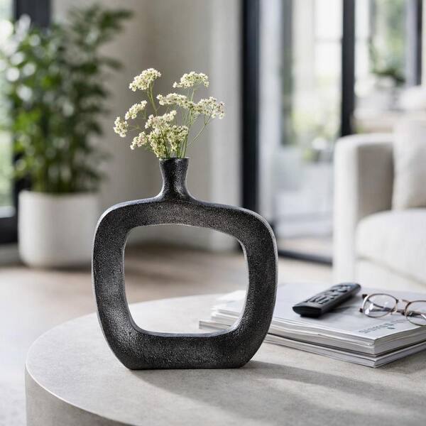 Liv & Skye 7.75 in. Black Metal Open Cut-Out Bud Decorative Vase